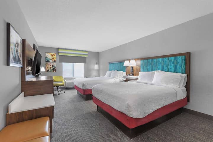 Room 4 of 17