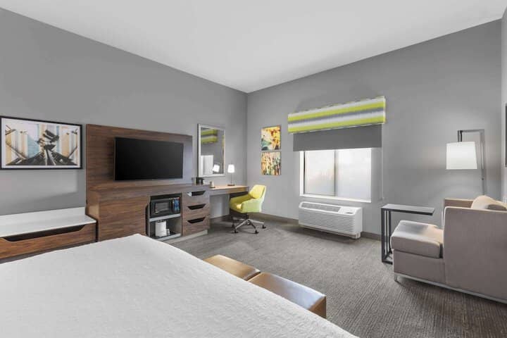 Room 7 of 17