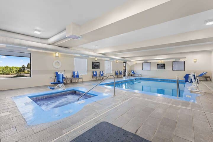 Pool 13 of 17
